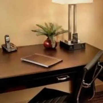 Hampton Inn Phoenix - Biltmore Hotel